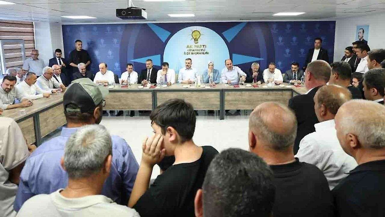 Bakan Çiftçi Konya'da halkla iç içe