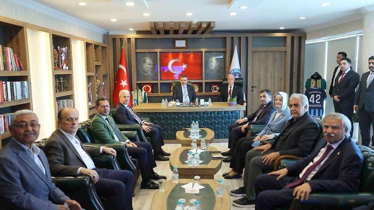 Bakan Çiftçi Konya'da halkla iç içe