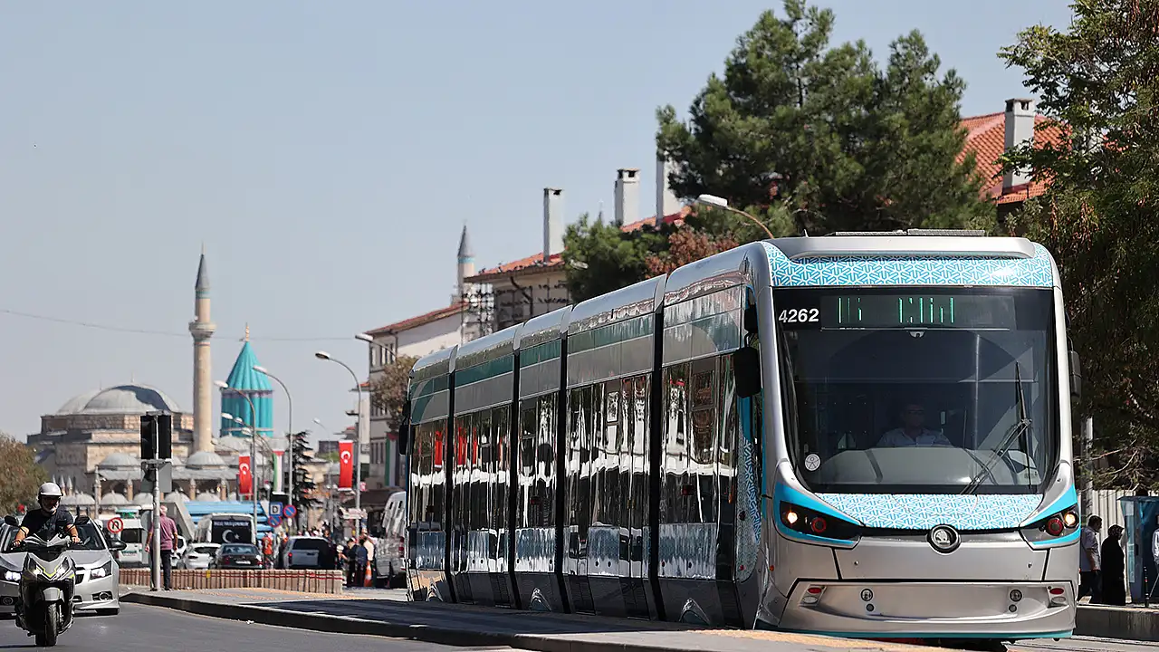 Başkan Altay'dan çağrı: Öğrenci dostu şehir Konya'ya gelin