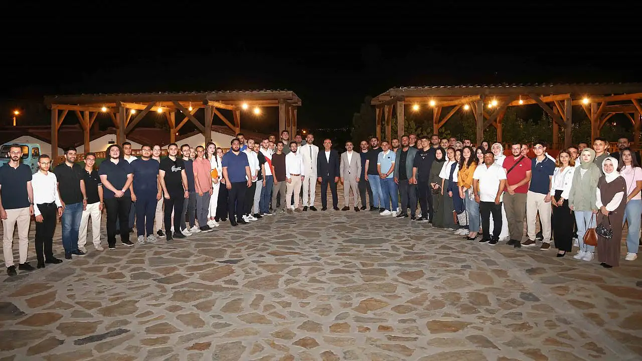 Başkan Kavuş, AK Parti gençliğiyle bir araya geldi