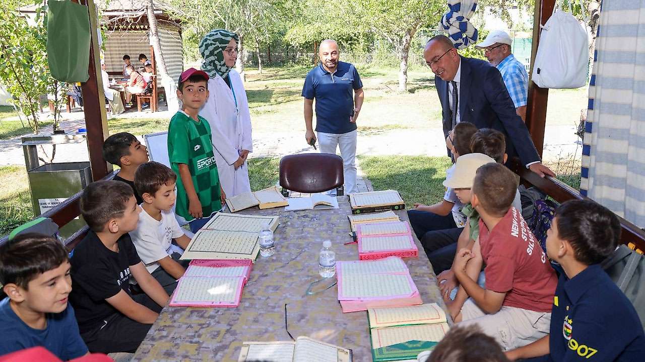 Başkan Kavuş, Kur'an Kursunda öğrencilerle bir araya geldi