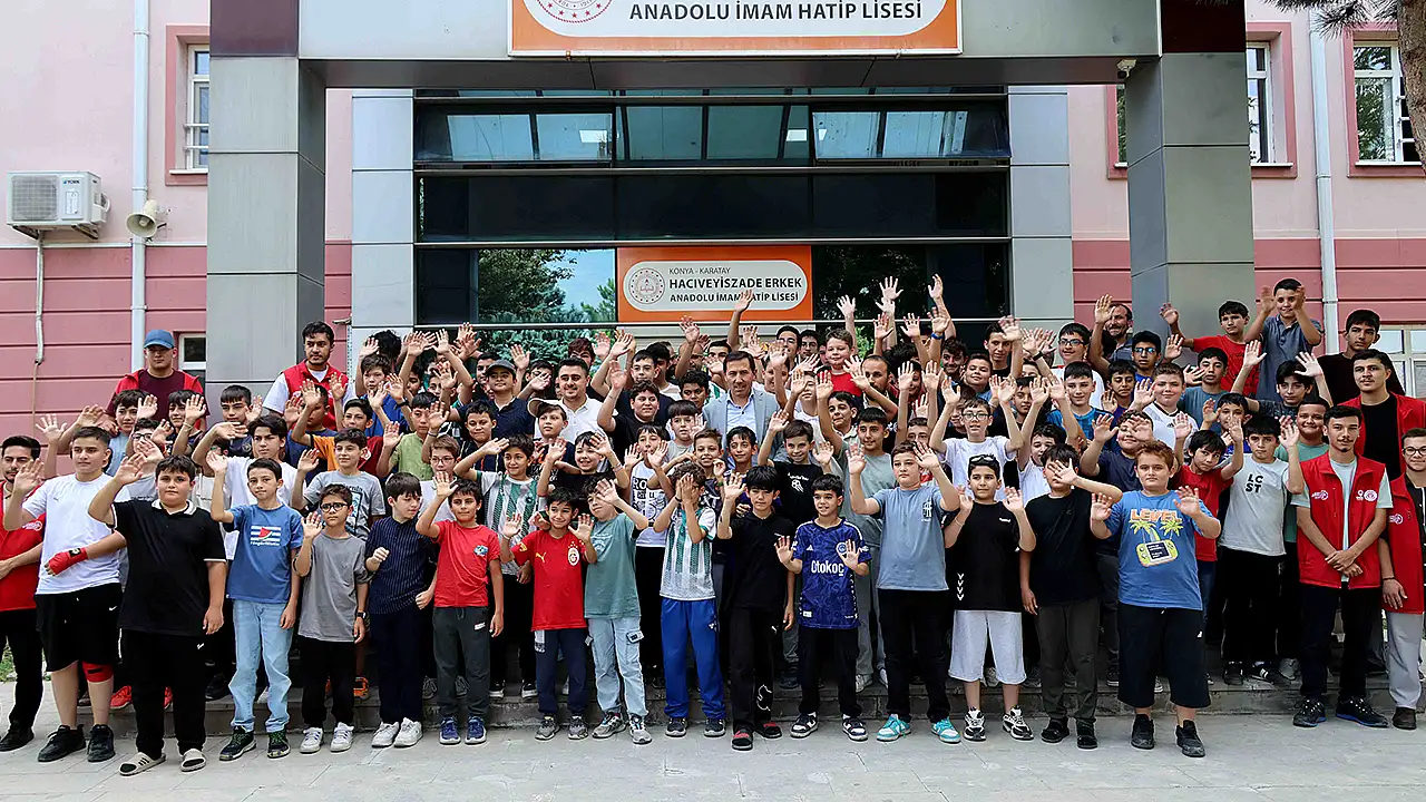 Başkan Kılca yaz okullarında etkinliklere katıldı