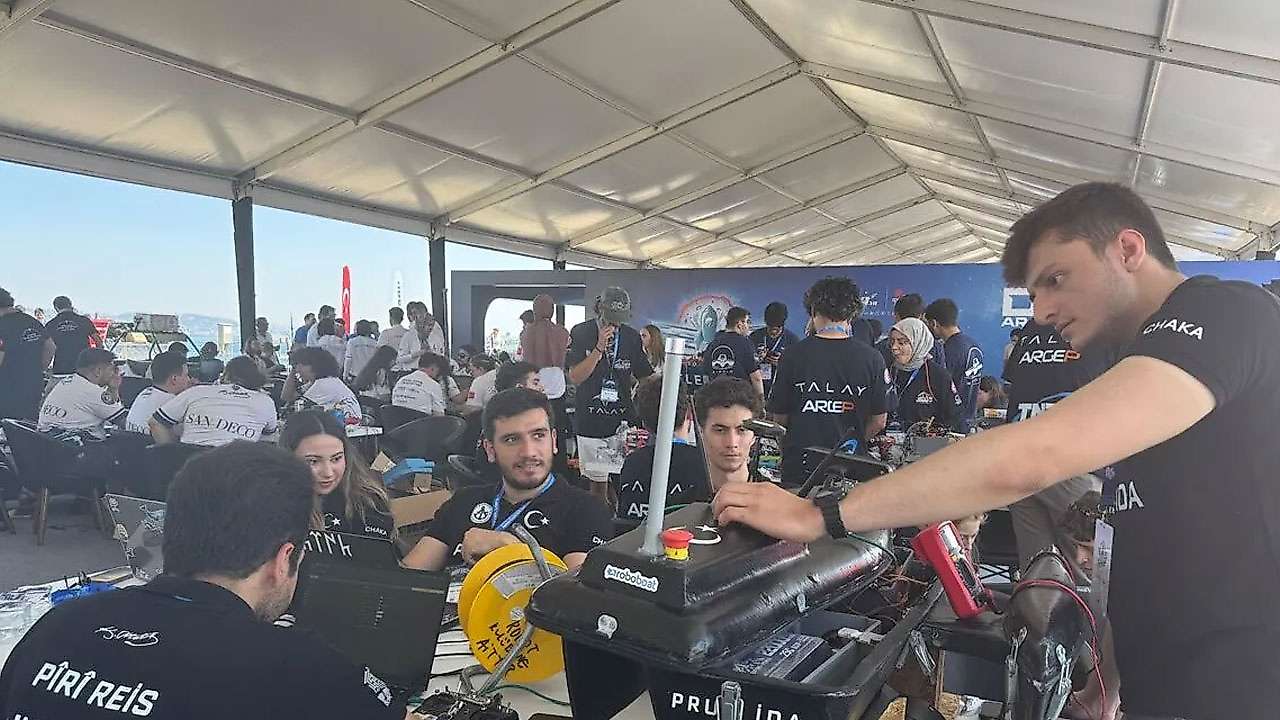 Gençler denizlere açılıyor! TEKNOFEST'te insansız araç yarışı