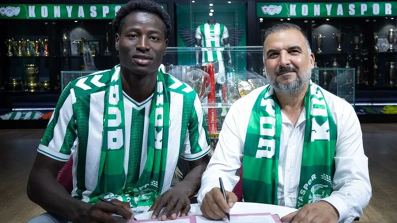 Konyaspor'da geleceğe atılan imzalar