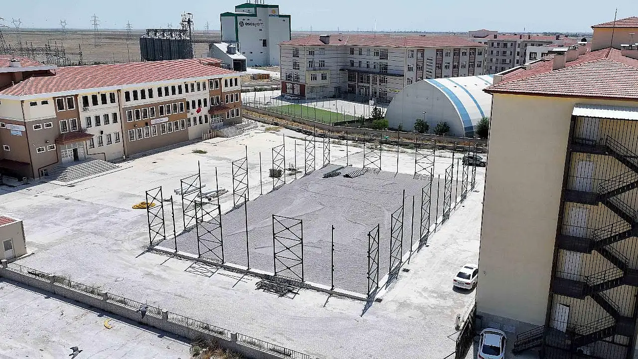 Karatay'da gençlere müjde: FIFA standartlarında halı sahalara yolda