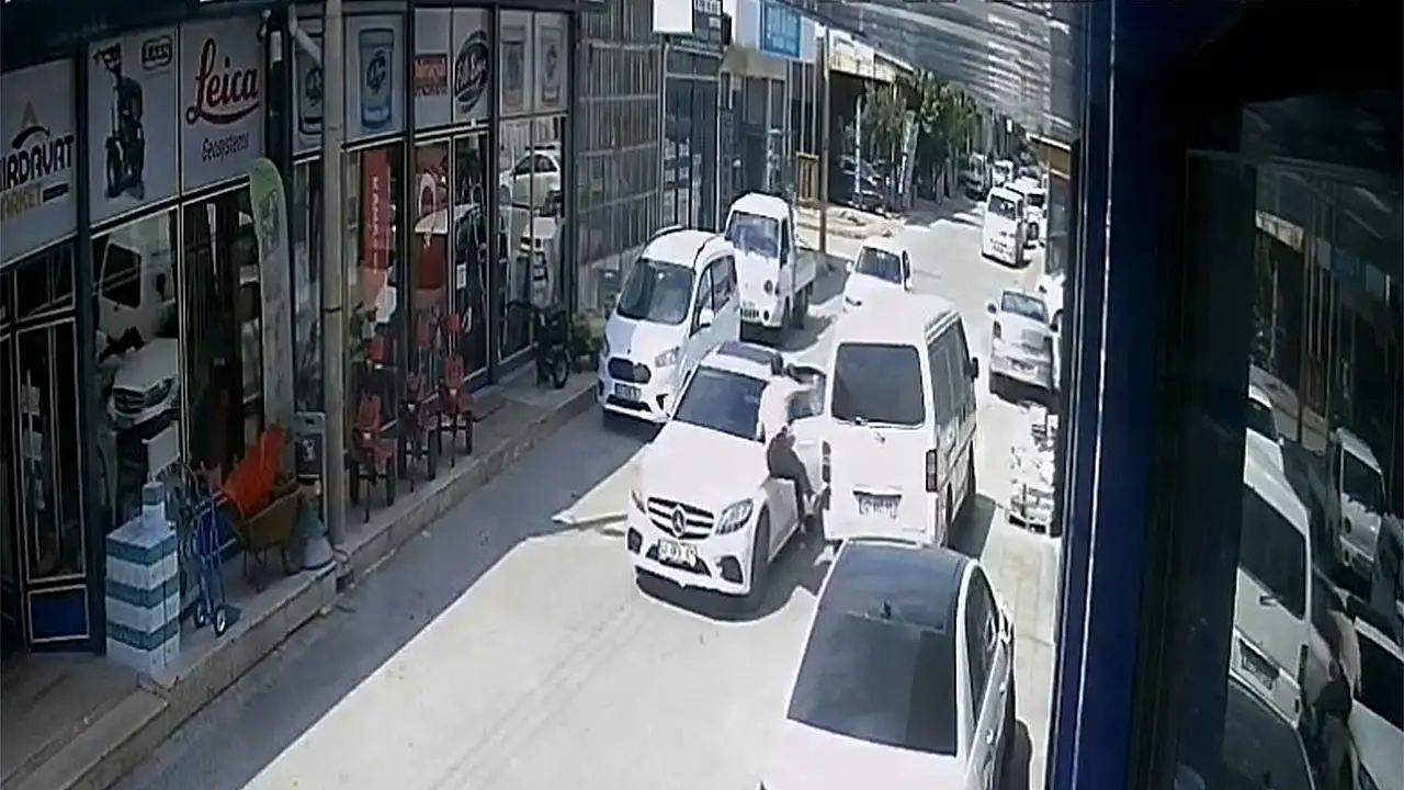 Konya'da film gibi soygun! 1 milyonluk vurgun kamerada
