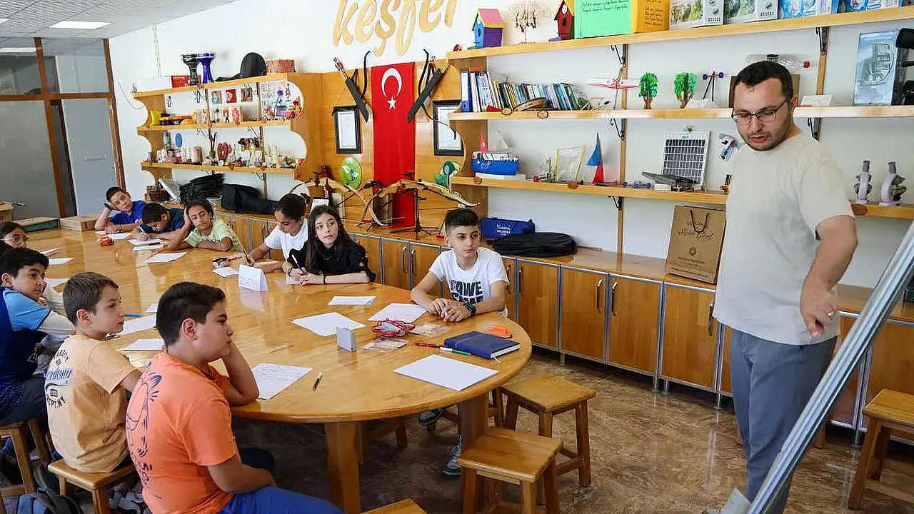 Konya'da geleceğin mühendisleri bu kursta yetişiyor