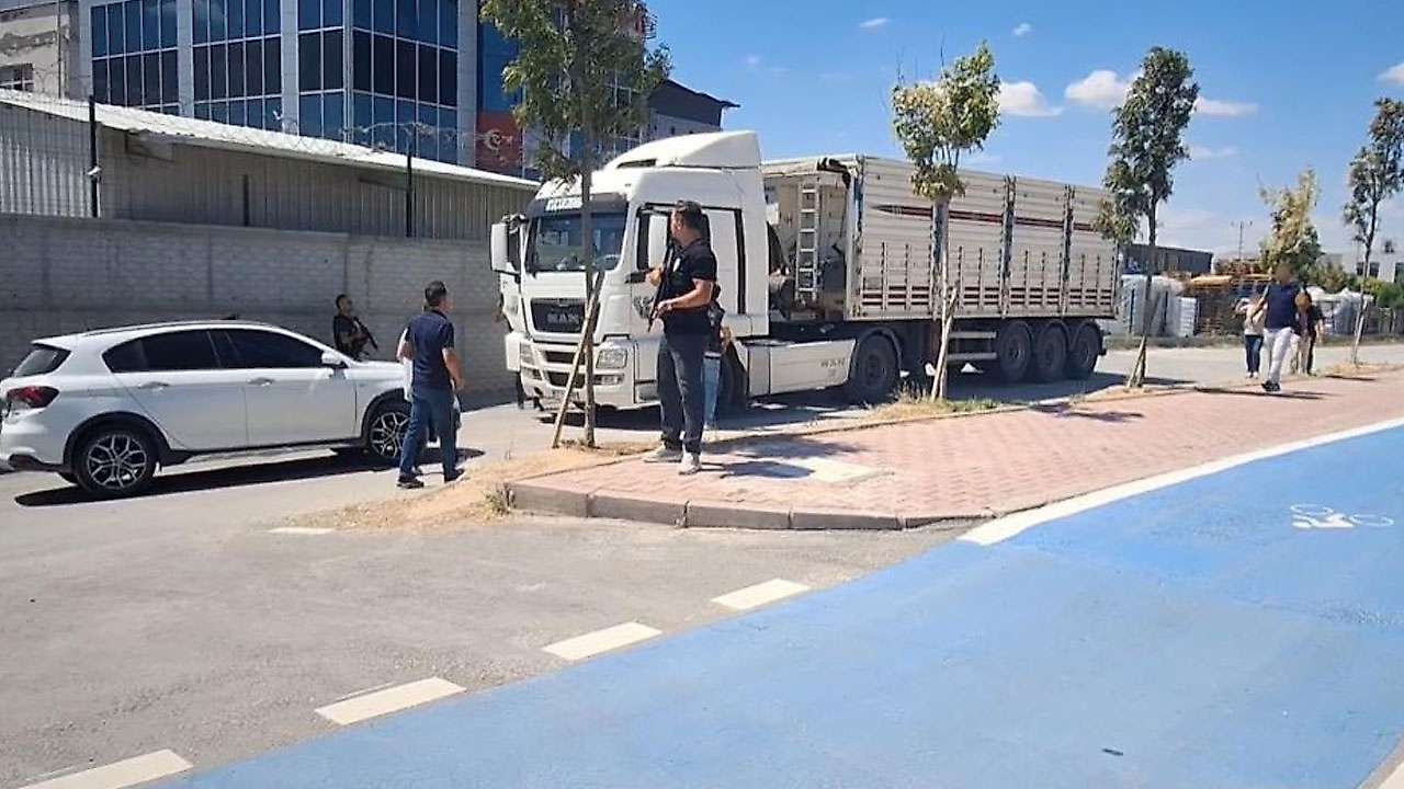 Konya'da zehir tacirlerine darbe: 124 bin hap ele geçirildi
