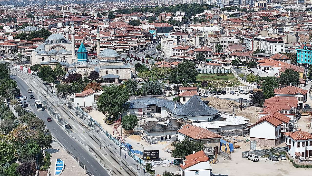 Konya'daki simge yapının inşatında sona doğru
