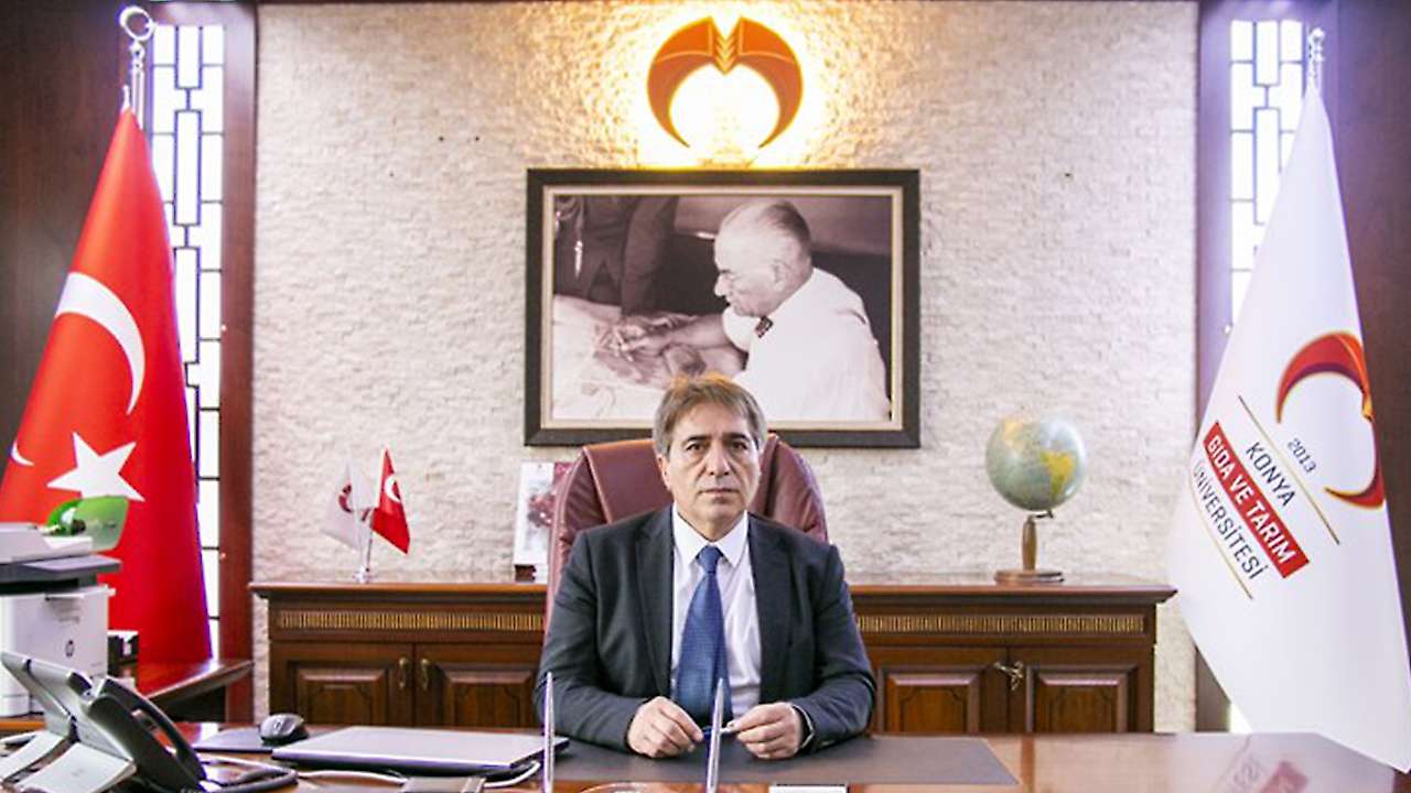 Konya'daki üniversitede dikkat çeken YKS tablosu