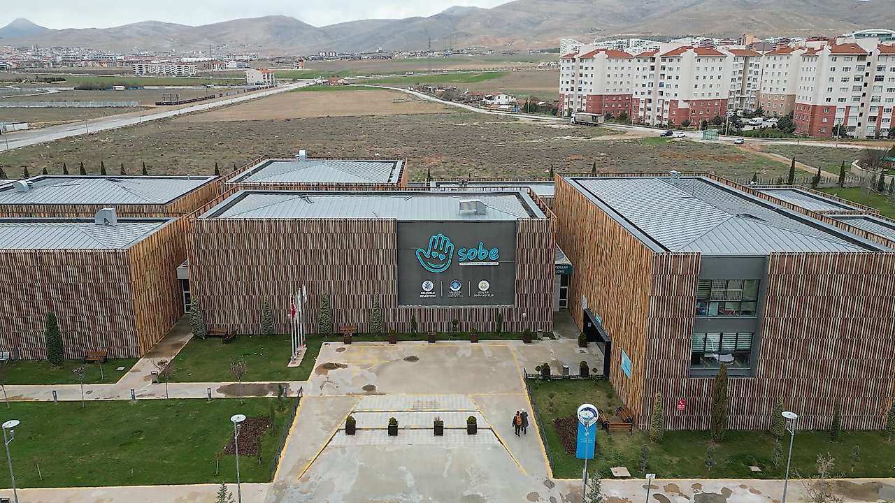 Konya'nın eğitim markası SOBE'de yeni dönem başladı