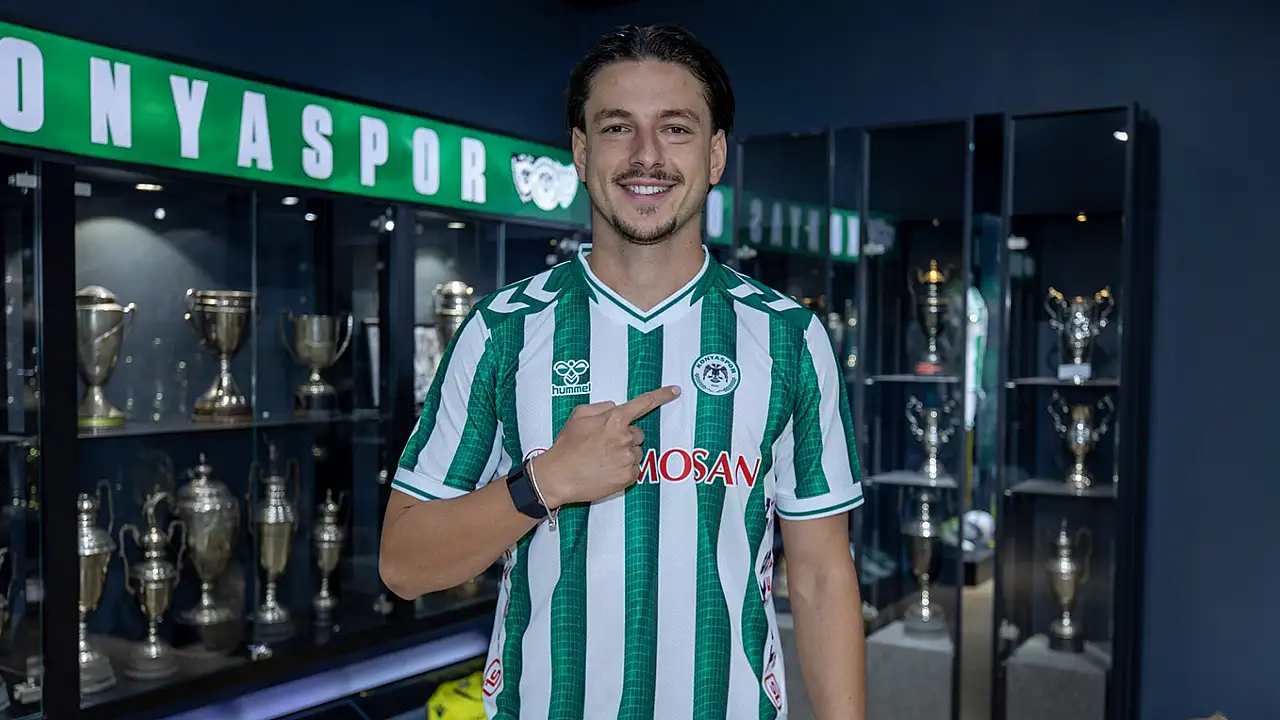 Konyaspor'da Enis Destan imzaladı