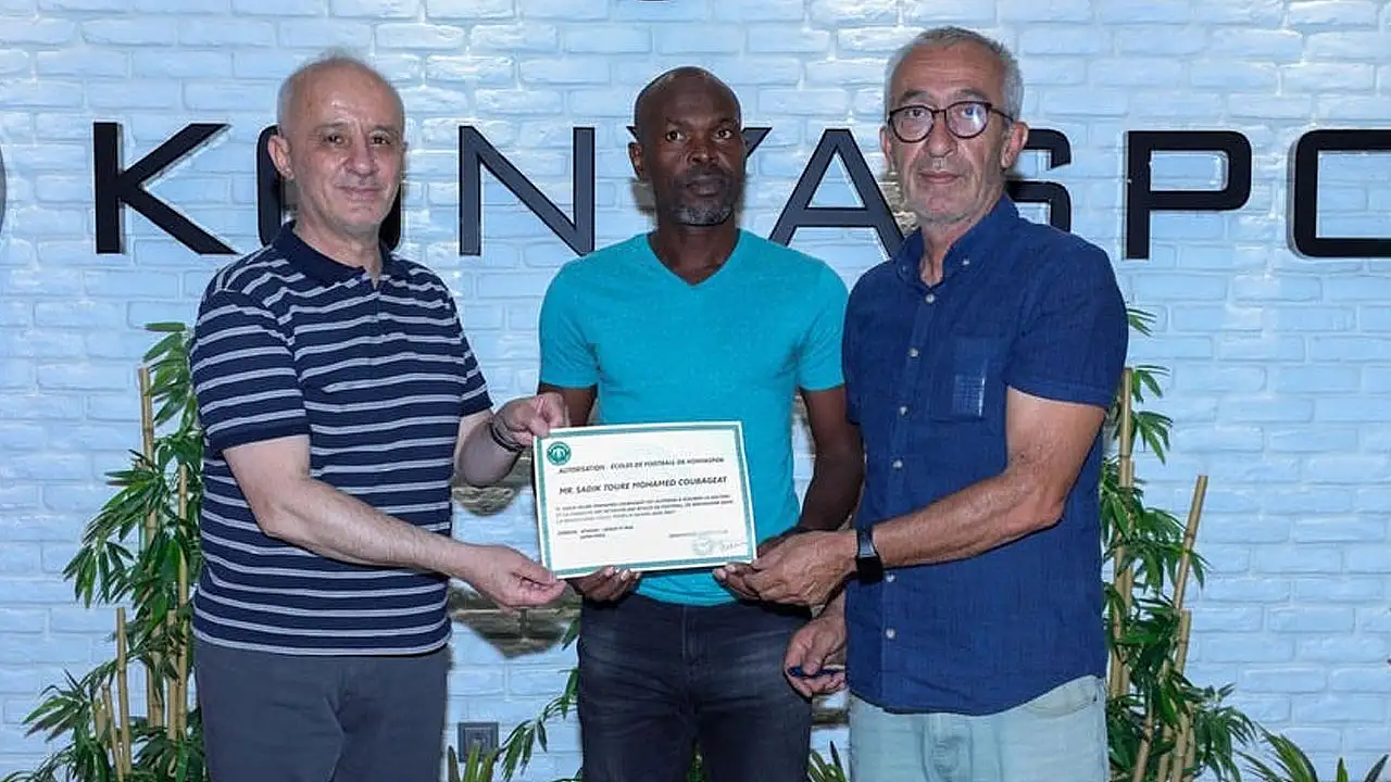 Konyaspor'da geleceğe atılan imza