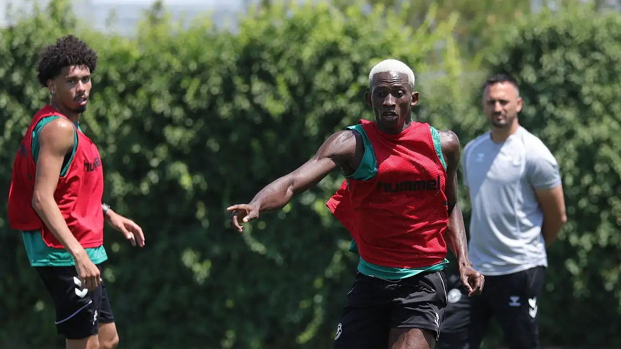 Konyaspor tek idman yapacak