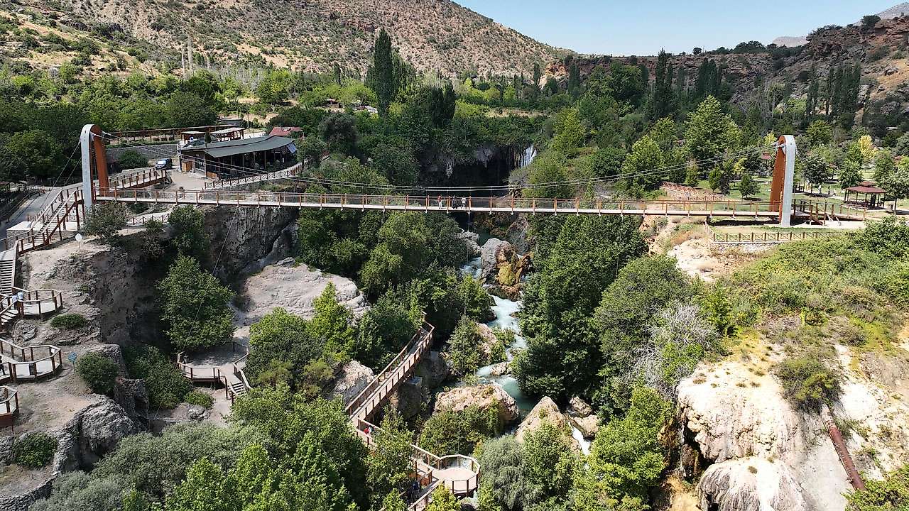Konya'nın saklı cenneti görenleri büyülüyor