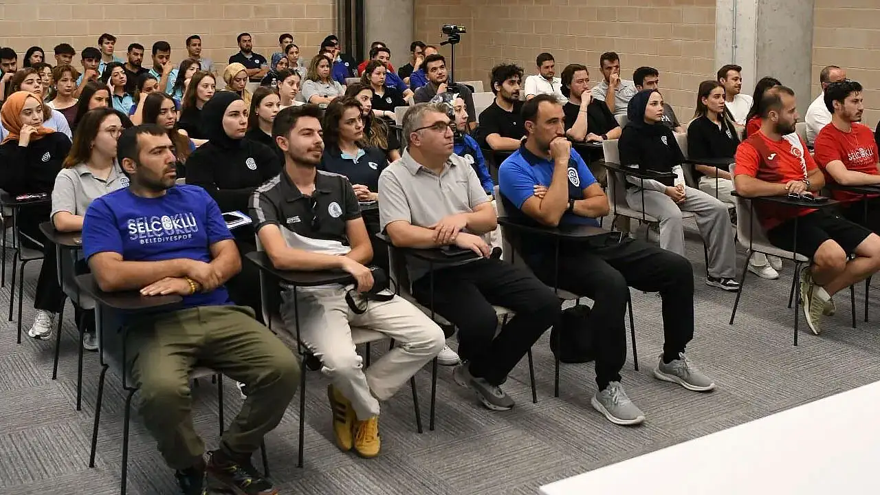 Selçuklu'da antrenörlere özel toplantı