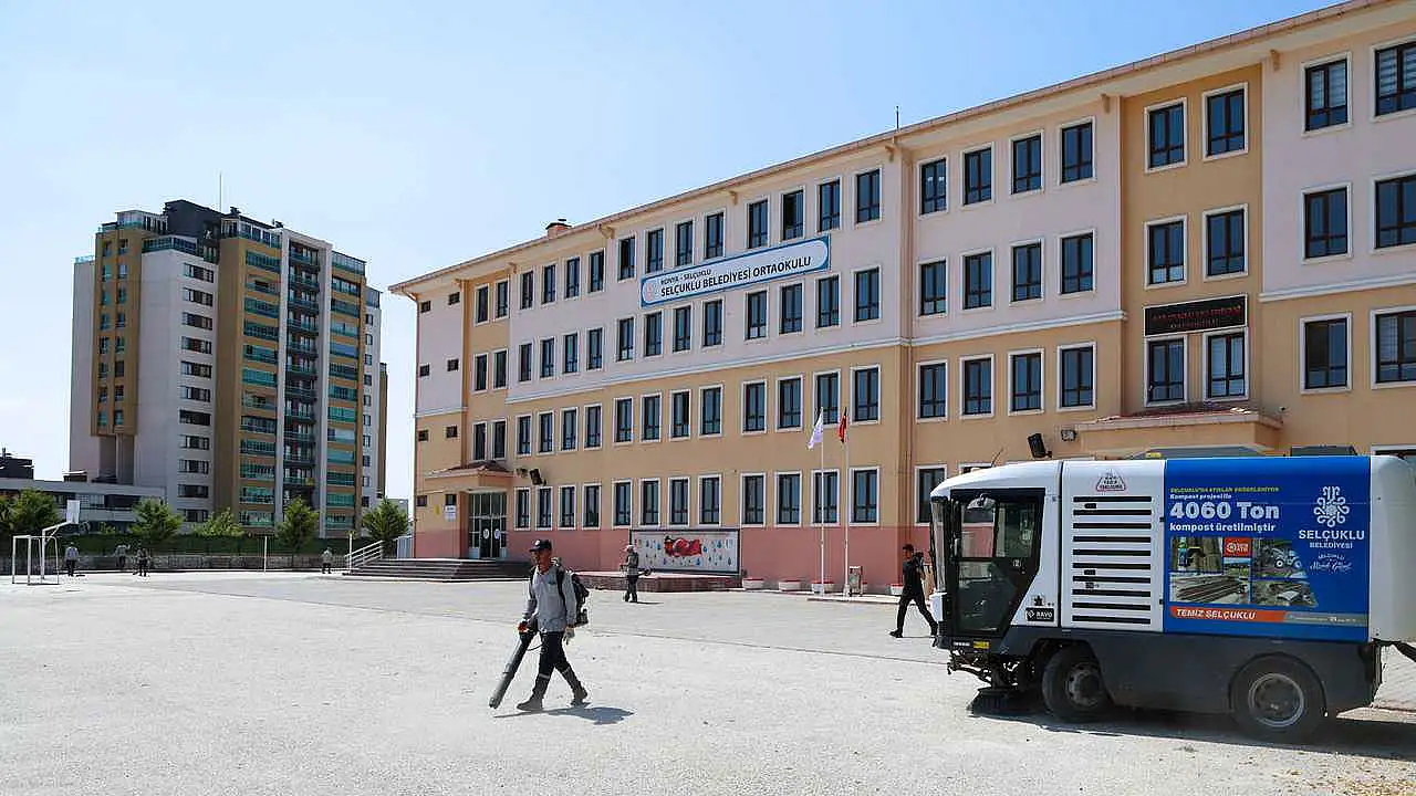 Selçuklu'da okullar yeni döneme hazırlanıyor
