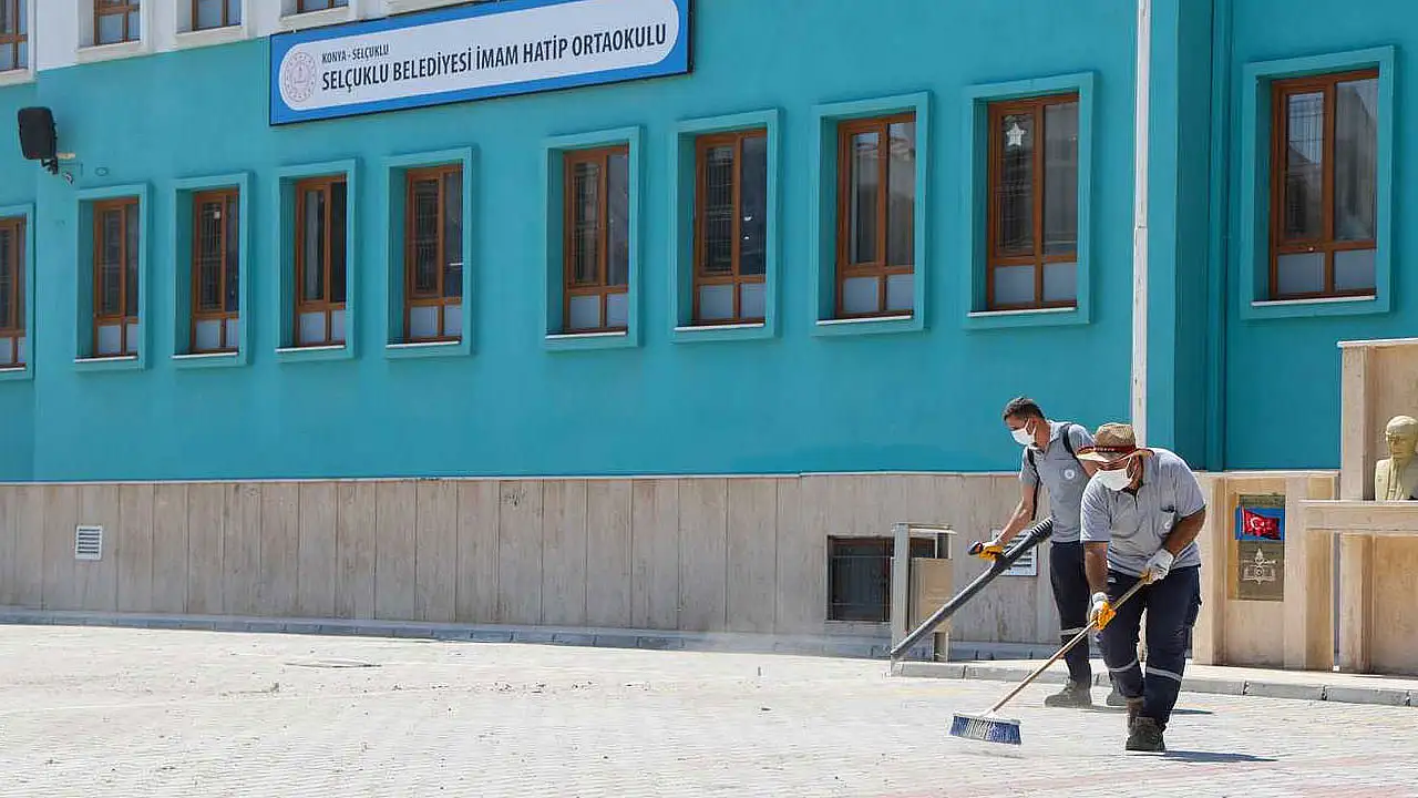 Selçuklu'da okullar yeni döneme hazırlanıyor