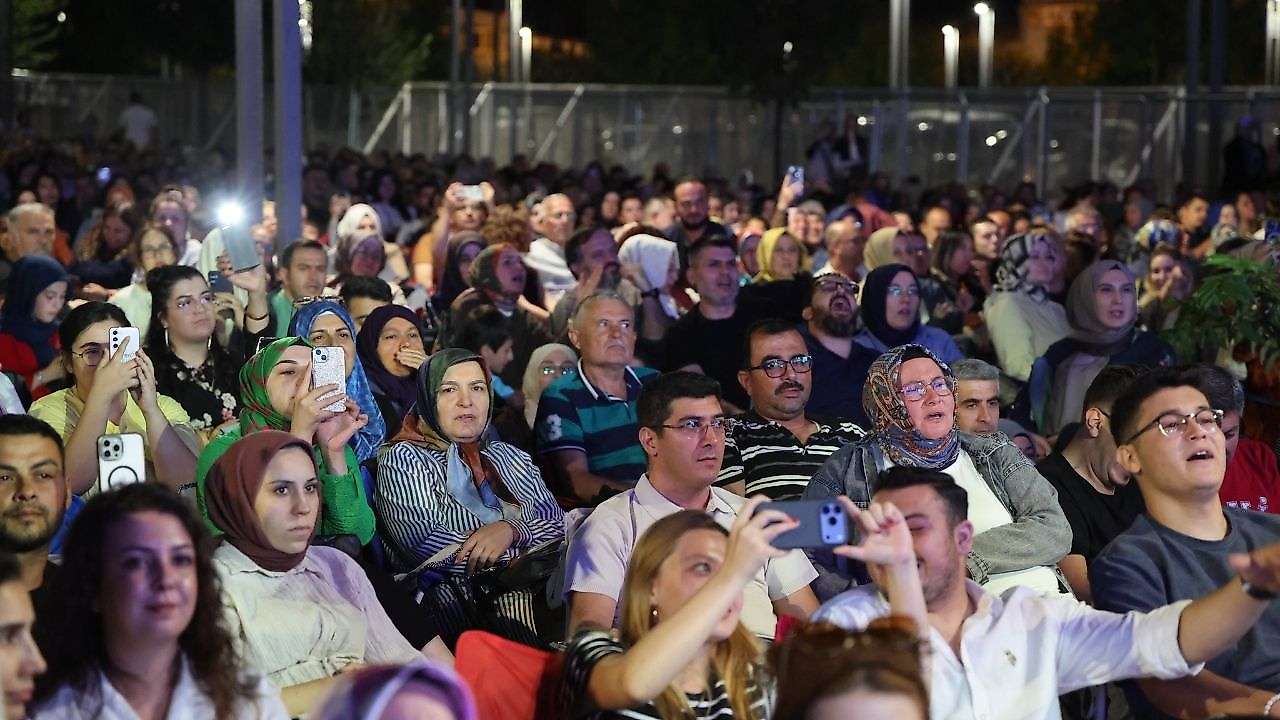 Arabesk'in kalbi Konya'da attı