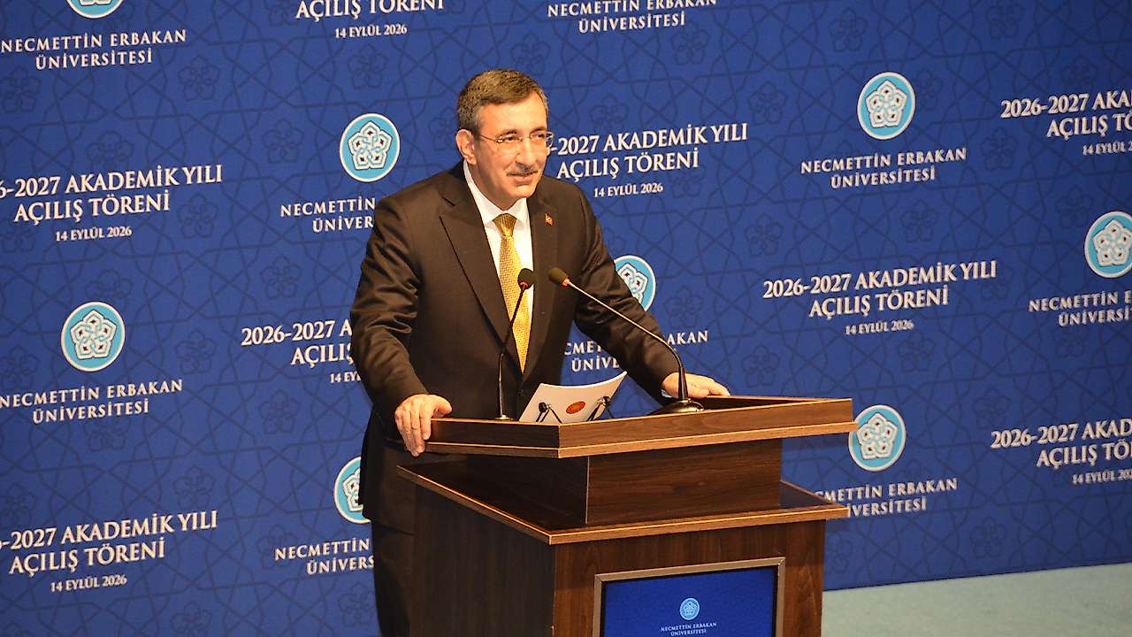Cumhurbaşkanı Yardımcısı Yılmaz, Konya'da sosyal medyayı böyle tanımladı