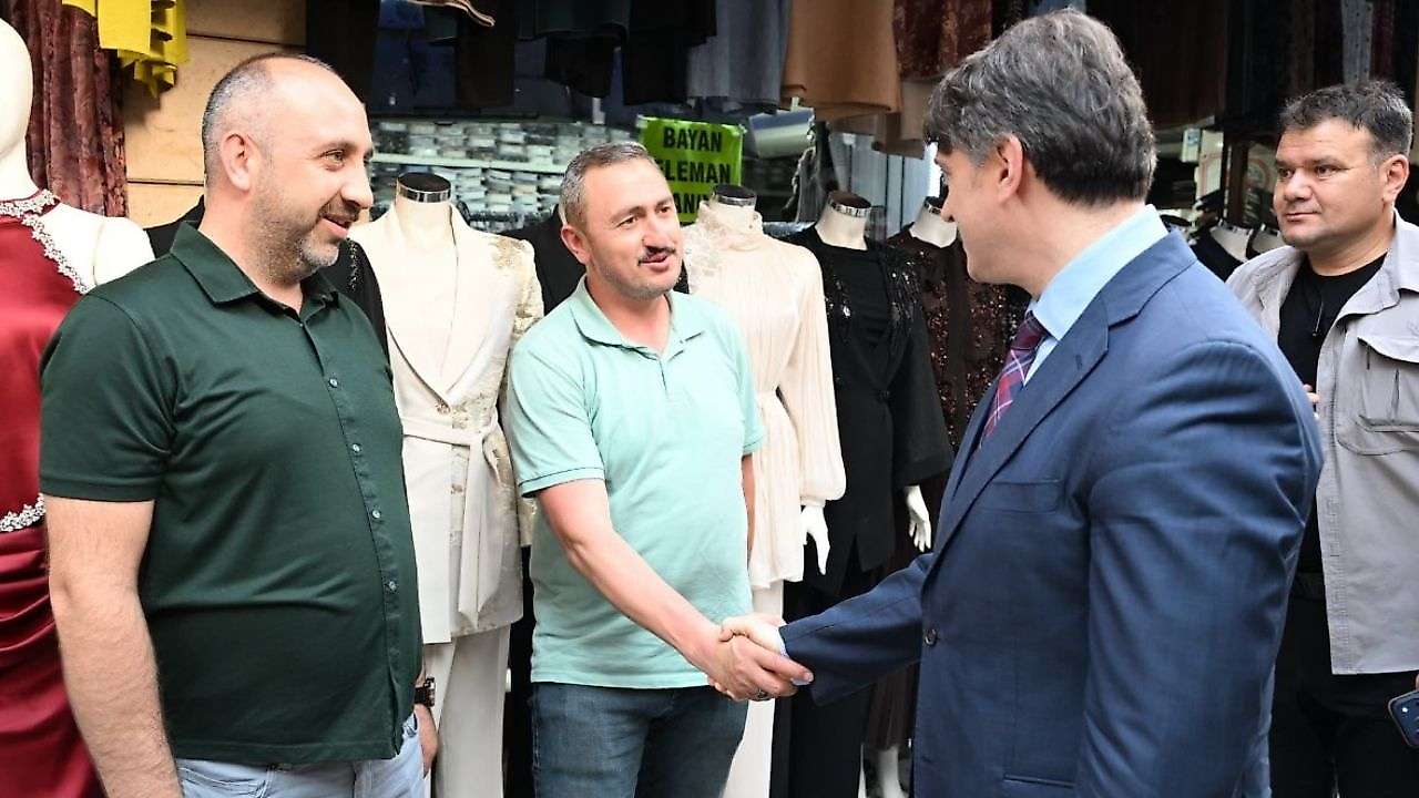 Konya Emniyet Müdürü Koç, esnafın yanında
