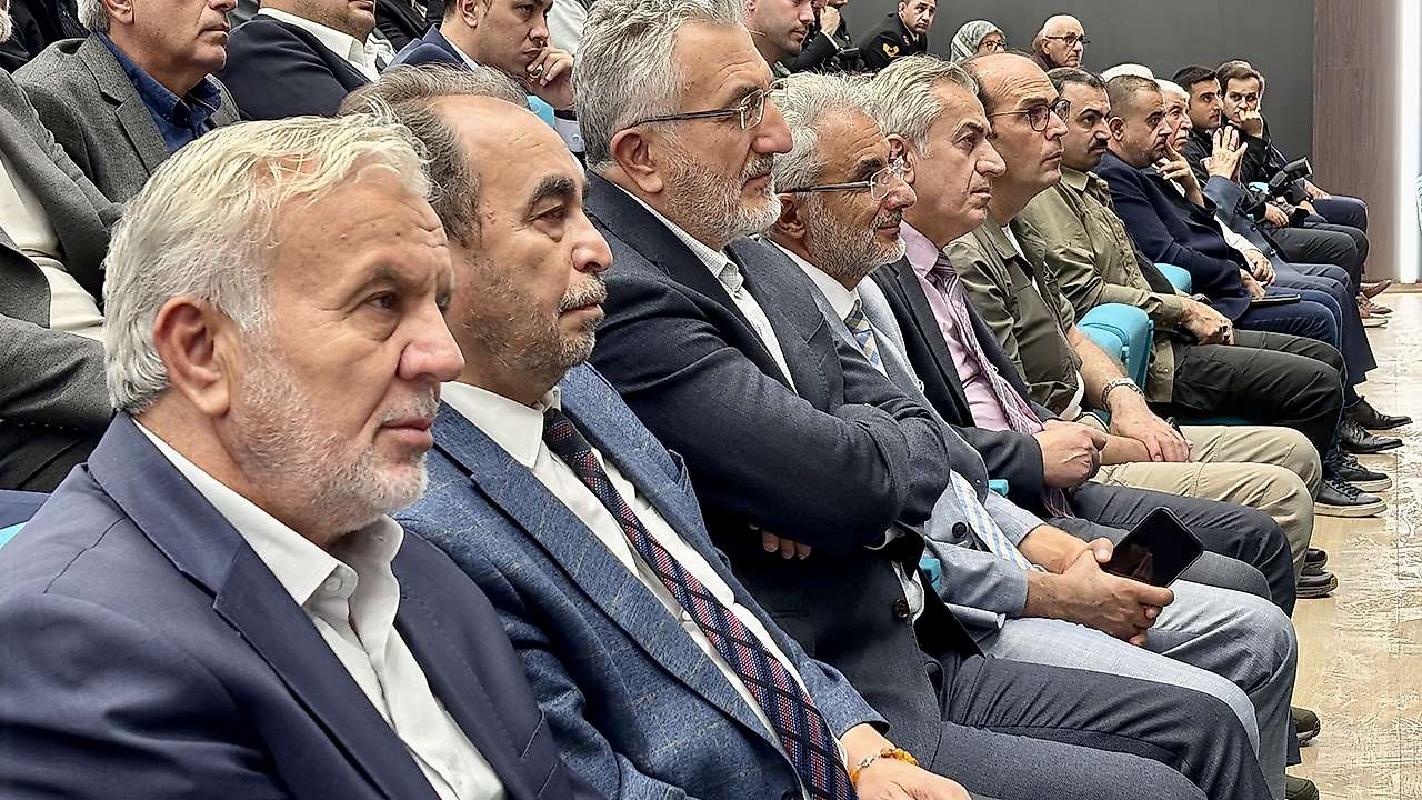 Konya'da 75 yıllık eğitim yuvası yeni binasına kavuştu