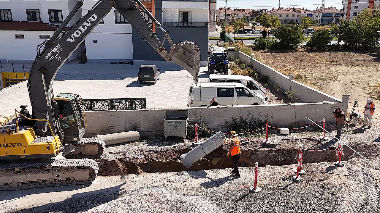 Konya'da iki mahallede altyapı yenileniyor!