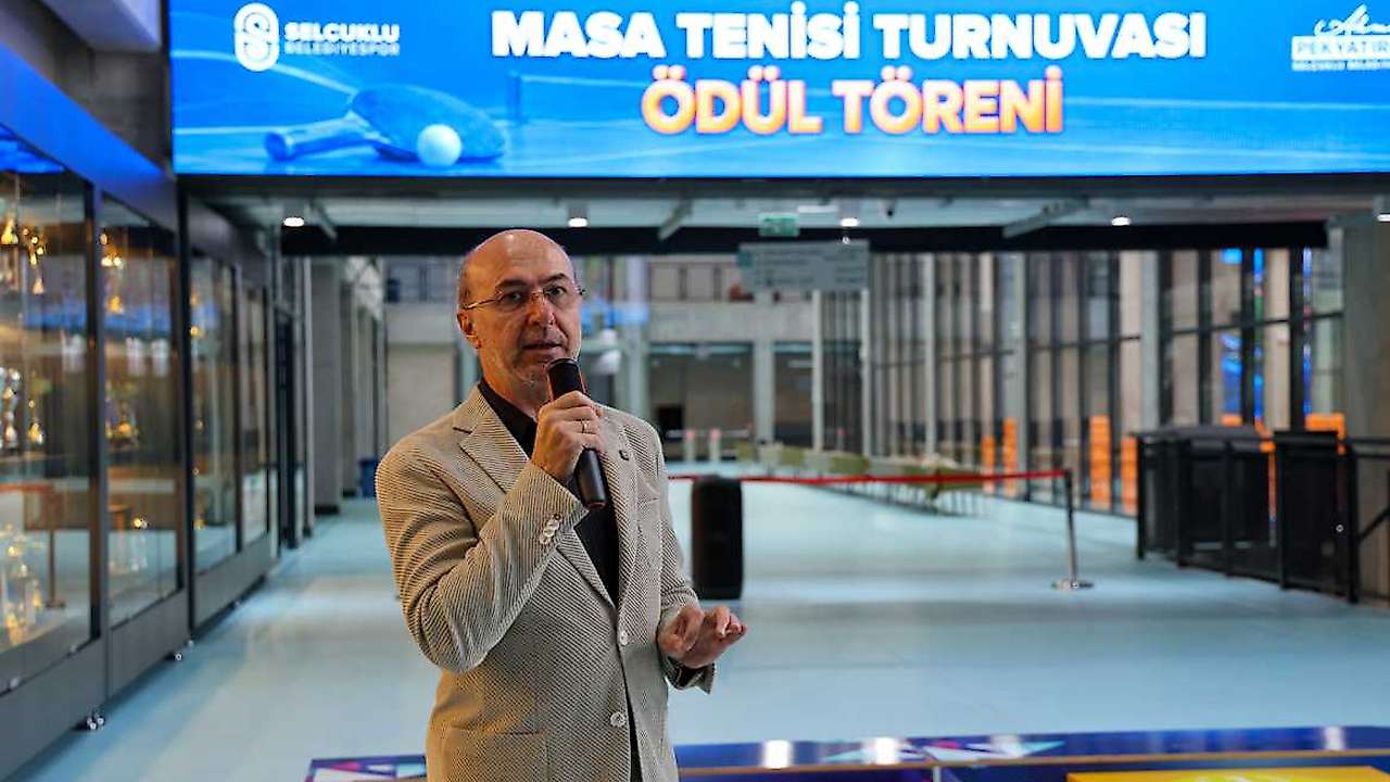 Konya'da masa tenisi maratonu sona erdi