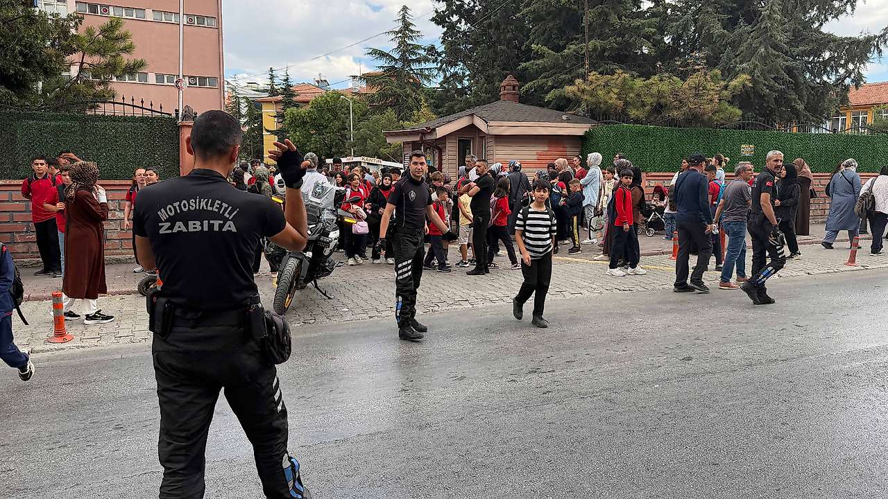 Konya'da öğrenciler için güvenli geçiş uygulaması başladı