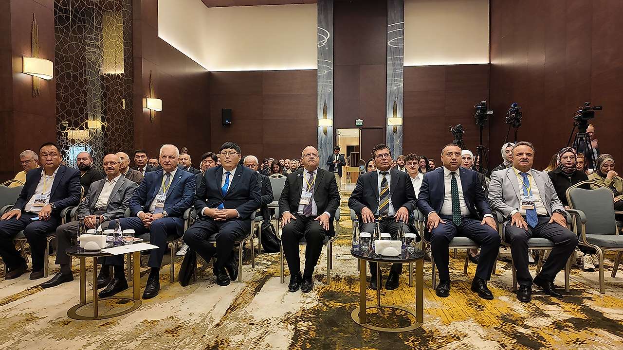 Konya'da tarihin kritik dönemi masaya yatırıldı