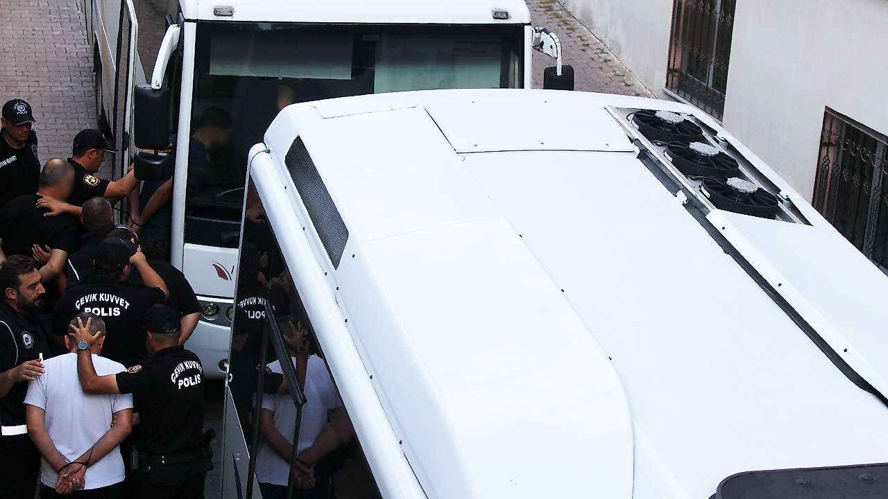 Konya dahil 5 ilde 'Şirinler' operasyonu: Çok sayıda gözaltı!