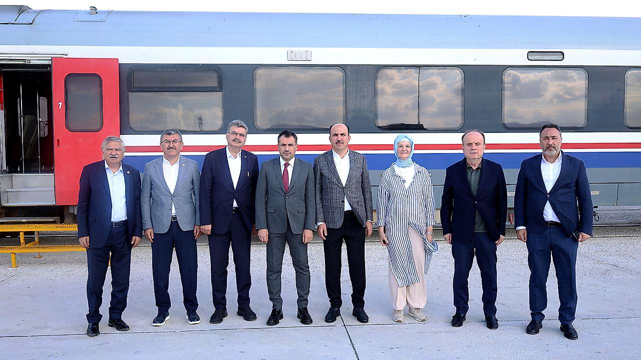 Konya'nın dev raylı sistem projeleri incelendi