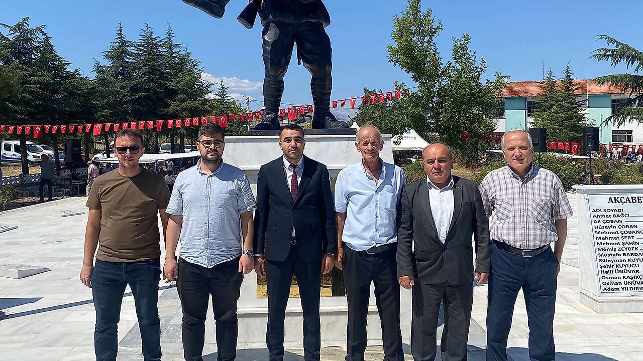 Konya'nın gururu baba-oğul şehadetlerinin 104. yılında anıldı