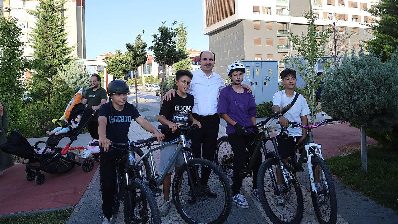Konya'nın parkları 60 gün boyunca çocukların neşesiyle şenlendi