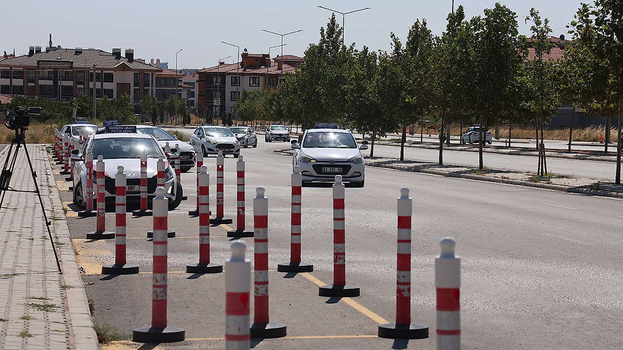 Konya Sürücü Kursları Derneği Başkanından ehliyet sınavı açıklaması!