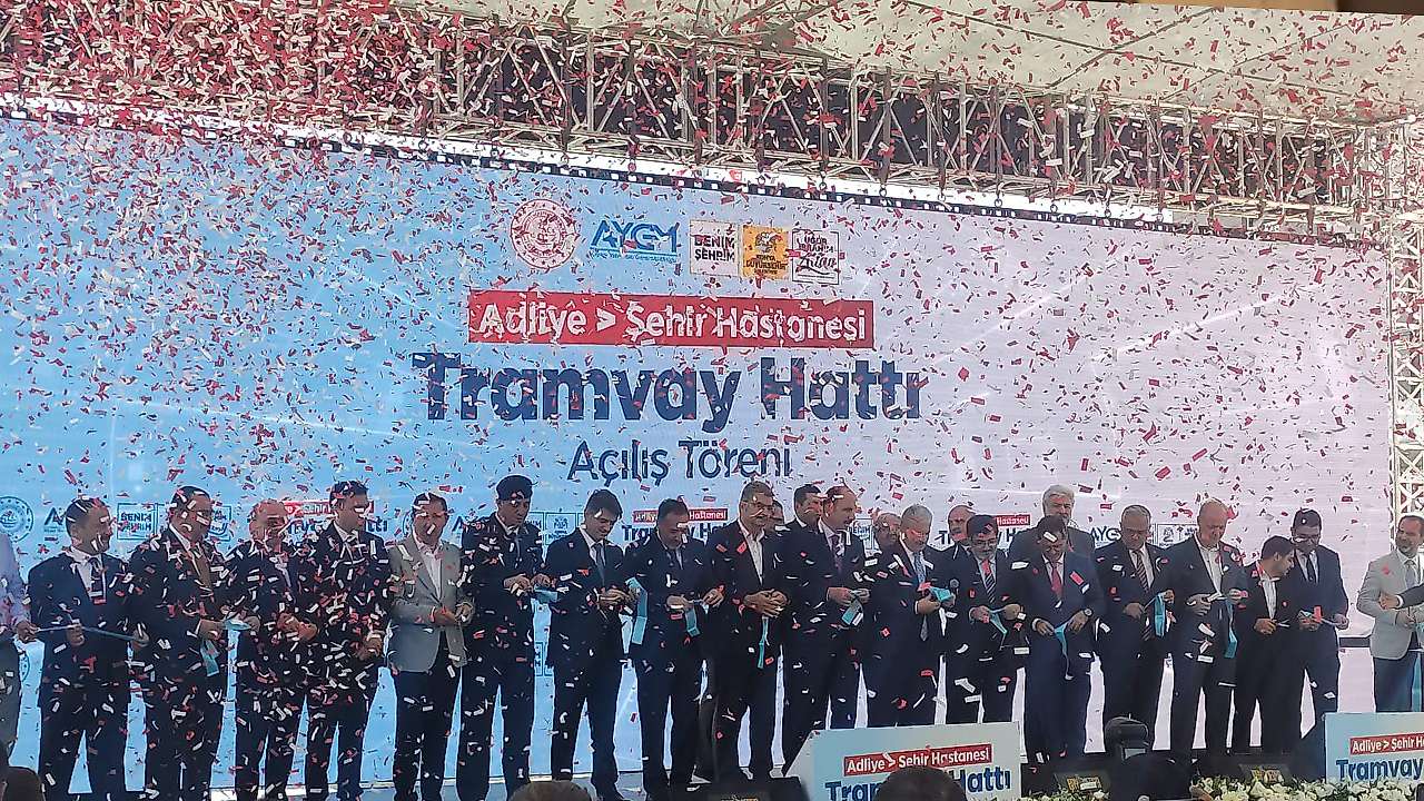 Konya ulaşımında tarihi gün: Adliye- Şehir Hastanesi tramvay hattı açıldı