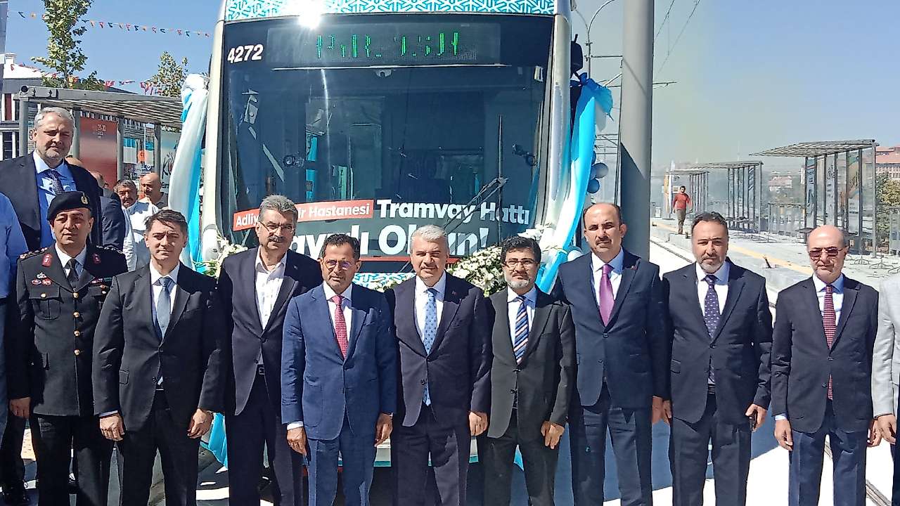 Konya ulaşımında tarihi gün: Adliye- Şehir Hastanesi tramvay hattı açıldı
