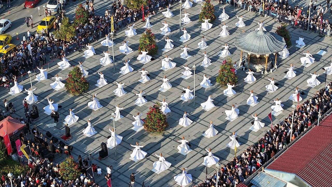 Konya'da Mistik Festival muhteşem başladı
