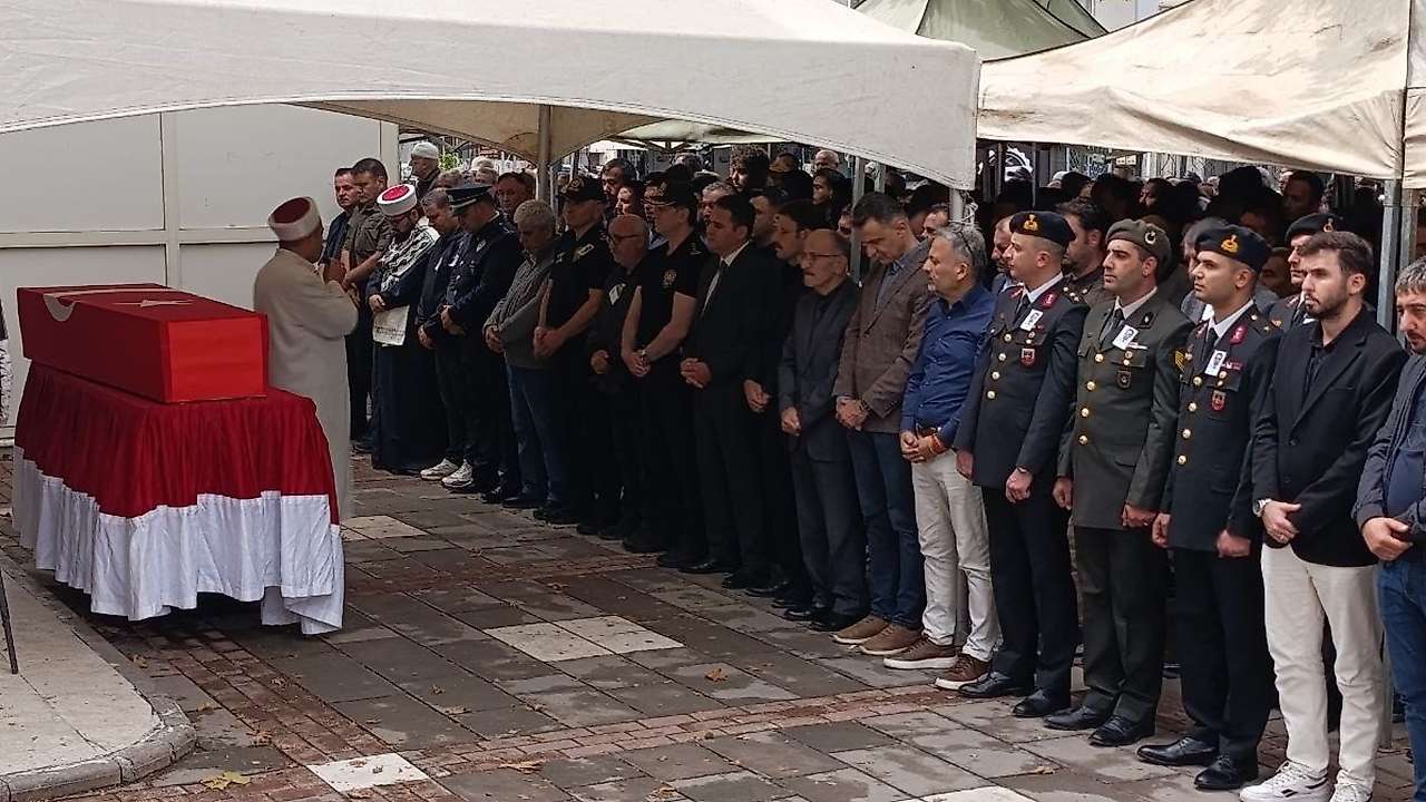Şanlıurfa'da hayatını kaybeden başkomiser Konya'da son yolculuğuna uğurlandı