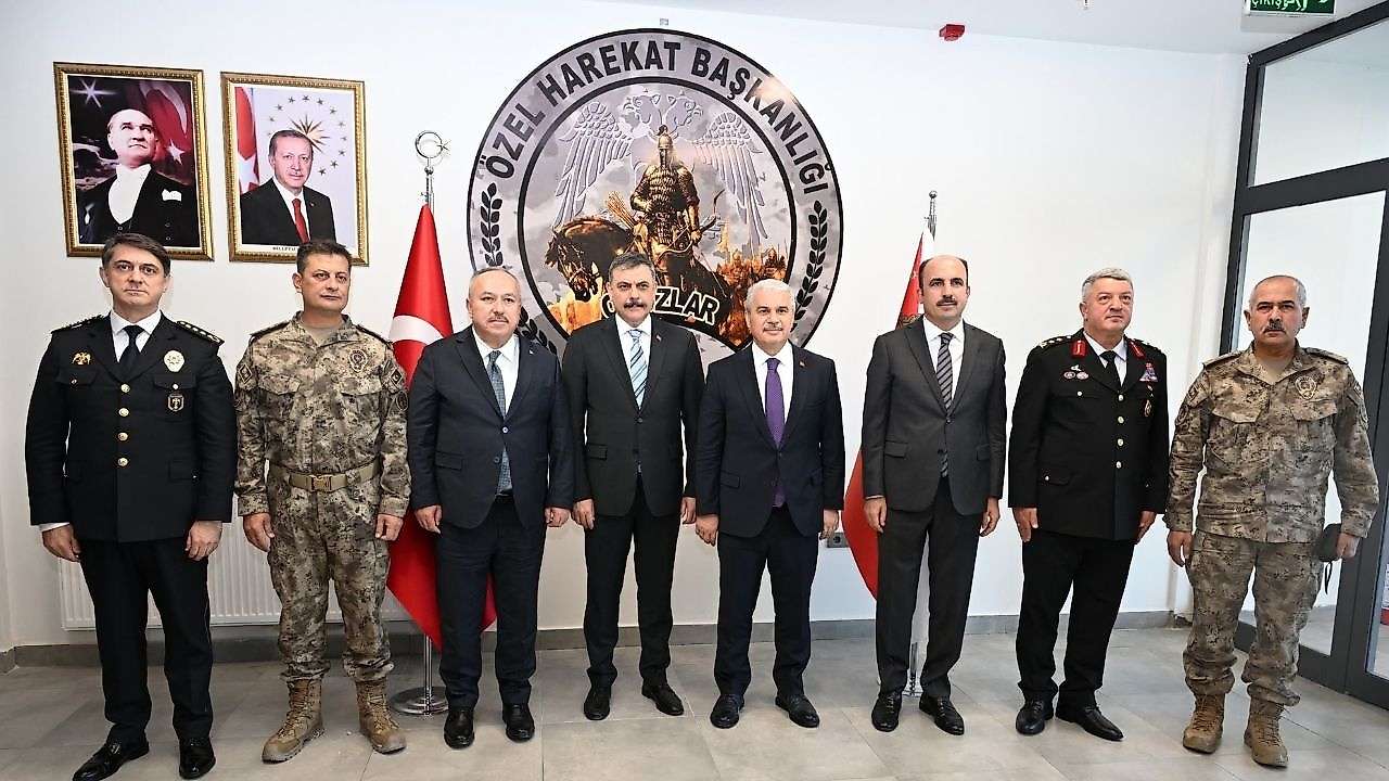Bakan Çiftçi Konya'da 'Kahramanların Ocağı'nda
