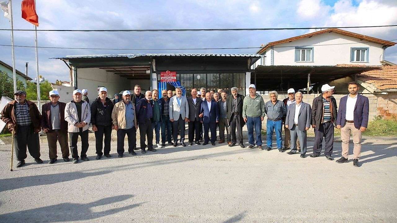 Başkan Kavuş hizmet için vatandaşın kapısını çaldı
