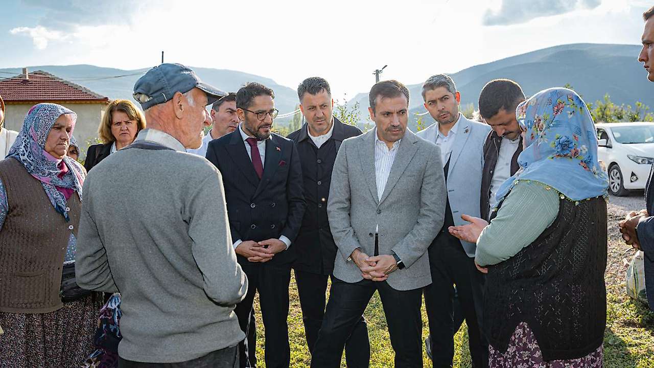 Başkan Özgökçen Akşehir'de vatandaşlarla buluştu