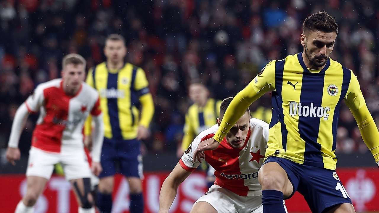 Fenerbahçe ile Slavia Prag 4. randevuda