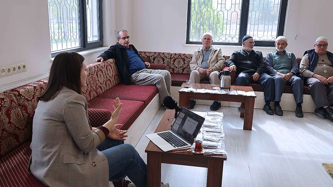 Karatay'da bilinçli teknoloji Kullanımının önemine dikkat çekildi