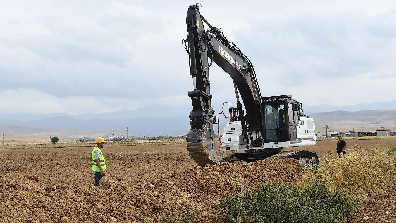 Konya'da 12 kilometrelik içme suyu hattı yenileniyor