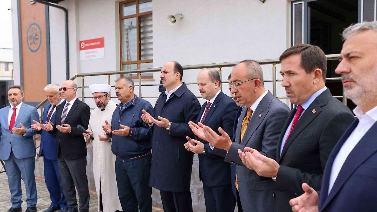 Konya'da Gazze Camii ibadete açıldı