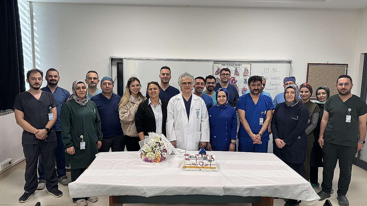 Konya'da kalp cerrahının 30 yıllık şifa yolculuğu