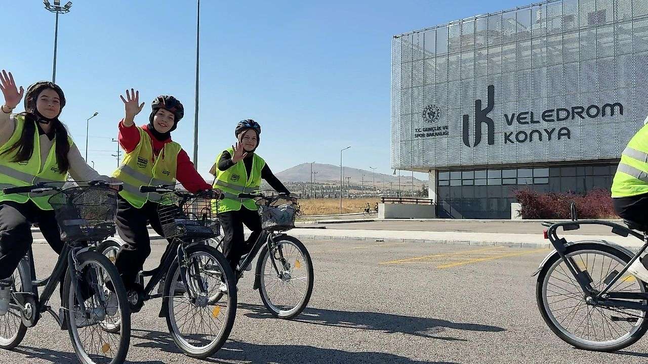 Konya'da öğrenciler bisiklet kültürünü yakından tanıdı