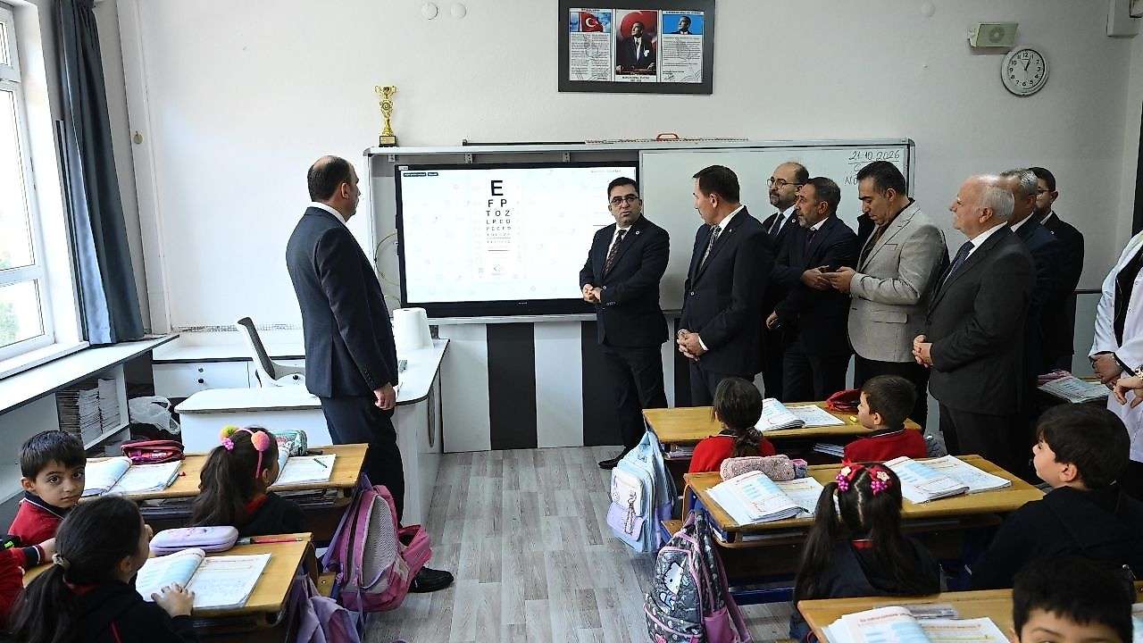 Konya'da öğrencilerin gözleri akıllı tahtayla taranacak