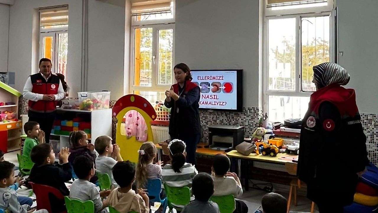 Konyalı çocuklara güvenilir gıda farkındalık eğitimi